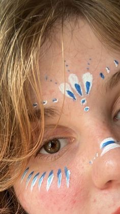 School Spirit Face Paint, Football Face Paint, Easy Face Painting Designs, Detailed Tattoos, Blue Face Paint, Festival Face Paint, Face Paint Ideas, White Face Paint, Festival Makeup Glitter