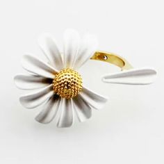 Kate Spade New York Into The Bloom Floral Daisy Ring ~ Open Petal Flower Ring New! With Tags Retail Price - $88 Pink Kate Spade Jewelry Dust Bag Included! *Sold Out / Discontinued Style* Material ~ Gold Plated Metal Rhinestone (Cubic Zirconia), Plastic Weight ~ 6.45g Width ~ 1.38" Total Drop Length: 1" Handcrafted Style # Wbruh388 #15 New, Nwt, Jewelry, Designer, Luxury, Minimalist, Boho, Gift, Womens, Girls, Teens, Birthday, Bff, Rhinestones, Jewelry Dust Bag, Included, Real, Authentic, Genuine Birthday Bff, Daisy Petals, Daisy Ring, Petal Flower, Spade Jewelry, Kate Spade Jewelry, Jewelry Designer, Open Ring, Flower Ring