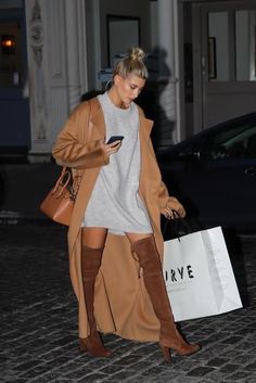 Hailey Baldwin Style, Kendall Jenner Outfits, Jenner Outfits, Hailey Baldwin, Celebrity Street Style, Style Crush, Celebrity Dresses, Soho, Autumn Winter Fashion