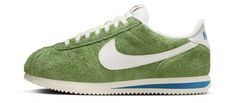 Elevate your sneaker game with these stylish Nike Cortez Women's Athletic Shoes in Vintage Green Suede 'Chlorophyll' (FJ2530-300). These shoes are designed to provide comfort, breathability, and arch support, making them perfect for various activities like cycling, boxing, and even walking. The low-top shoe shaft style and lace-up closure add to the overall style of the shoes, while the features like cushioning and customizability make them a perfect fit for everyone. These shoes come in a size 6 with UK Shoe Size 3.5, EU Shoe Size 36.5, and are a part of the Nike Women's Cortez product line. The shoes are made with high-quality suede material that adds durability and style to the shoes. Whether you are running, jogging, or want to look chic while running errands, these shoes are perfect f Nike Cortez Green, Nike Cortez Vintage, Suede Shoes Women, P 6000, Plateau Sneaker, Vomero 5, New Balance 9060, Adidas Handball, Basket Vintage