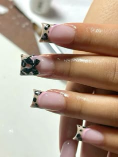 Black And Pink Short Nails, Nails Cheetah Print, Short Duck Nails, Nails Leopard Print, Nails Cheetah, Nails Leopard, Rich Rich, Henna Nails, Duck Nails