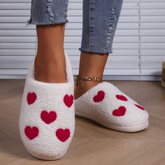 Women's Casual Heart Shape Round Toe Plush Slippers Size 6 Lisa Fischer, Cozy Shoes, Hearts Print, Winter Slippers, Fashion Slippers, Fuzzy Slippers, Pink Valentines, Slippers Cozy, Holiday Wardrobe