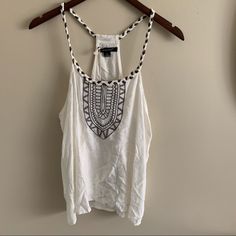 5th & Love Tank Top Racer Back Braided Straps Boho Vibes Perfect Festival Tank Color: White & Gray Size: Xl Material: 100% Rayon Condition: Nwt Typically Can Ship The Next Day Offers Welcomed Smoke Free/Pet Free Home Bundle And Save Please Feel Free To Ask Questions Thank You For Stopping By My Closet! Happy Poshing!! White Bohemian Tank Top For Beach Season, Chic White Tops For Beach Season, Chic White Beach Season Tops, White Fitted Bohemian Tank Top, White Summer Tank Top For Day Out, Chic White Tank Top For Beach Season, Aqua Tank, Braided Strap, Boho Vibe