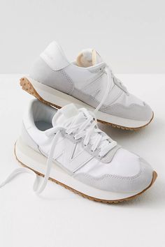 237 Sneakers | Free People Fall Staples For Women, Bar Shoes College, New Balances Preppy, Shoes For Back To School Teens, Trendy Comfy Shoes, Trending New Balance Sneakers, Preppy White Shoes, Cute Low Top Shoes, Shoes With Sweatpants