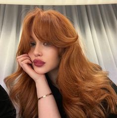 Ginger Hair Pale Skin, Ginger With Bangs, Cinnamon Hair, Red Hair Inspo, Ginger Women, Ginger Hair Color, Mode Turban, Red Hair Color, Hair Inspiration Color