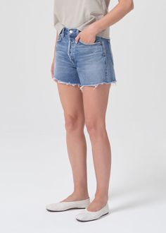 Classic Relaxed Fit Bottoms For Daywear, Classic High Rise Relaxed Fit Shorts, Classic Cutoff Bottoms For Everyday, Classic Everyday Cutoff Bottoms, Modern Mid-rise Relaxed Fit Bottoms, Relaxed Fit Comfortable Short Bottoms, Comfortable Relaxed Fit Short Length Bottoms, Classic High Rise Shorts For Everyday, Comfortable Relaxed Fit Shorts