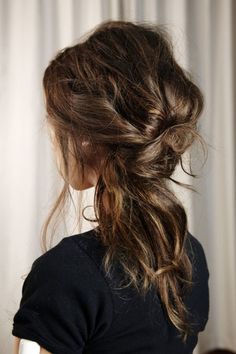 messy hair. Updo Casual, Hair Powder, Pinterest Hair, Good Hair Day, Popular Hairstyles, Messy Hairstyles, Gorgeous Hair