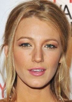 Blake Lively Makeup, Blake Lively Hair, Eyeshadow For Hooded Eyes, Blake Lively Family, Facial Shapes, Cute Eyeshadow, Laura Vandervoort