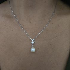 Sterling Silver Pendant With A Waterdrop Shaped White Fresh Water Pearl And A Cz, 18" Box Chain, Rodhium Plated For Lasting Shine Included. Pearl Necklace Silver, Teething Necklace For Mom, Mixed Beads Necklace, David Yurman Necklace, Layered Choker Necklace, Pearl And Diamond Necklace, Silver Pearl Necklace, Yellow Jewelry, Clover Necklace