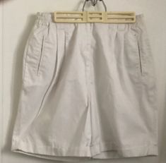 Very smart women's vintage white cotton twill shorts, bought from C & A in 1980s. They are in excellent condition, almost like new. Classic White High-waisted Bermuda Shorts, Retro White Shorts With Pockets, Classic White Cotton Bermuda Shorts, Retro Cotton Bottoms For School, Retro Cotton School Bottoms, Vintage White Cotton Shorts, White Casual Shorts For School, Casual White Shorts For School, Classic Summer School Bottoms