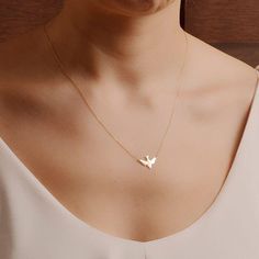 Minimal Gold Pendant, Swim Against The Current, Minimal Gold Necklace, Against The Current, Feminine Necklace, Minimalist Necklace Gold, Gold Moon Necklace, Fancy Jewelry Necklace, Gold Necklace Simple