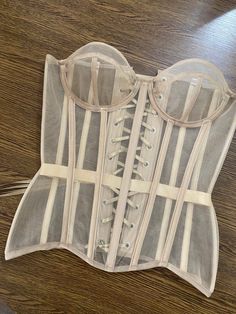 Corset With Cups, Corset Diy, Tightlacing Corset, Corset Etsy, Beige Corset, Diy Thrift Flip, Custom Corset, Custom Corsets, Victorian Corset