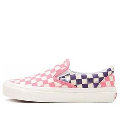 Sporty Pink Vans Sneakers, Pink Vans Slip-on Sneakers, Pink Slip-on Vans Sneakers, Vans Design Shoes Diy, Vans Design, Granola Style, Cute Vans, Diy Shoe, Boot Bling