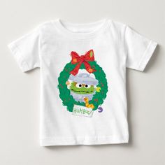 Sesame Street | Oscar the Grouch Wreath Baby T-Shirt - tap/click to get yours right now! #BabyTShirt #sesame #street, #christmas, #holiday, #seasonal, Sesame Street Oscar, Sesame Street Christmas, Sesame Street Characters, Oscar The Grouch, W Logo, Baby Christmas Outfit, Otterbox Iphone, Top Baby Products, Baby T Shirt