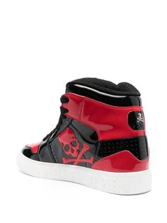 Step up your shoe game with these jaw-dropping high-top sneakers from the iconic PHILIPP PLEIN. Crafted with the finest black and red calf leather and a sleek patent finish, these sneakers are the epitome of luxury fashion. The perforated toebox and skull print detail add a bold and edgy touch, while the logo print on the side and tongue showcase the brand's signature style. Whether you're hitting the streets or stepping out for a night on the town, these high-top sneakers are sure to turn heads Ankle Flats, Skull Bones, Black High Tops, Leather Cap, Comfortable Flats, Philipp Plein, Skull And Bones, Beach Tote Bags, Skull Print