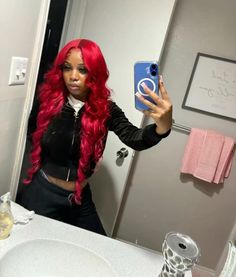 Red Wig Outfit Ideas, Birthday Wig Install Hairstyles, 40 Inch Wig Hairstyles, Matching Wigs With Bestie, Red Wig Install, Wig Install Hairstyles, Vacay Hairstyles, Birthday Wig Hairstyles, Baddie Pics