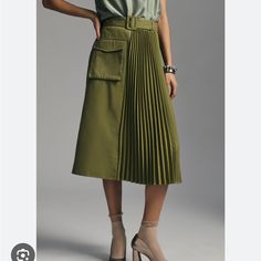 New Without Tags. Gorgeous Skirt. Runs True To Size. Pleated Cargo Skirt, Forever 21 Skirt, Flutter Dress, Green Fits, Satin Midi Skirt, Eddie Bauer Women, Cargo Skirt, Black Midi Skirt, Linen Skirt