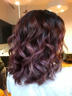 Chocolate mauve                                                                                                                                                                                 More Chocolate Mauve Hair, Highlights Diy, Hair Color Chocolate, Hair Diy, Winter Hair Color, Hair Color And Cut, Diy Life, Winter Hairstyles, Cool Hair Color