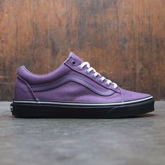 Vans Men Old Skool - Black Outsole (purple / grape / black) Casual Purple Sneakers With Vulcanized Sole, Casual Purple Sneakers With Contrast Sole, Purple Shoes Men, Casual Purple Sneakers For Skateboarding, Purple Men Shoes, Purple Round Toe Sneakers For Skateboarding, Purple Low-top Skate Shoes With Vulcanized Sole, Purple Vans Sneakers For Skateboarding, Purple Slip-on Vans Sneakers