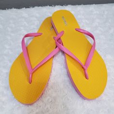 Old Navy Flip Flops Women's 10 New Without Tags Never Been Worn From A Smoke Free Home Yellow Non-slip Synthetic Flip Flops, Yellow Synthetic Flat Flip Flops, Yellow Flat Synthetic Flip Flops, Trendy Yellow Synthetic Flip Flops, Casual Yellow Flip Flops With Cushioned Footbed, Yellow Synthetic Flip Flops With Cushioned Footbed, Casual Yellow Cushioned Flip Flops, Yellow Cushioned Synthetic Flip Flops, Trendy Yellow Flat Flip Flops