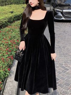 Long Sleeve Bridesmaid Dress, Evening Midi Dress, Dresses Ladies, France Vintage, Dress Autumn, Black Velvet Dress, Midi Dress Party, Looks Chic, One Piece Dress