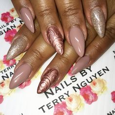 Pink And Gold Chrome Nails, Chrome Sweater Nails, Rose Gold Valentines Day Nails, Rose Gold Crome Nails Design, Rose Gold Chrome Nails Short, Blush Nails With Silver Chrome, Pastal Nails, Fall Chrome Nails Designs