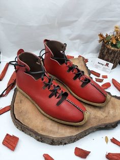 These are genuine leather, handmade men's shoes. Very useful soft shoes. Made with naturel leather and naturel dyed. There are many diffirent color options.   Our processing time 2-10 bussines days, But must of time we are shipping your order very earlier. ( express shipping, Fedex, Ups, Dhl, Tnt ) Every size is available, 4 us men's to 13.5 us men's. Men's shoes are %100 naturel. All naturel leather, colour tones are can be bit different than photos. ALL ABOUT TURKISH YEMENI SHOES Put away those rubber flip flops.  The only shoes you need this summer are Turkish yemeni slip-ons.  These traditional leather shoes, handcrafted in Gaziantep, have been popping up all over the world but have been a Turkish staple for centuries (around 700 years to be exact).  Made from natural leathers, yemeni Outdoor Leather Slip-on Shoes With Leather Sole, Flat Leather Walking Shoes With Leather Sole, Outdoor Leather Shoes With Rubber Sole, Closed Toe, Outdoor Leather Shoes With Stitched Sole, Leather Closed Toe Moccasins For Outdoor, Leather Shoes With Soft Sole And Plain Toe, Outdoor Closed Toe Moccasins With Rubber Sole, Closed Toe Moccasins With Rubber Sole For Outdoor, Leather Flat Moccasins With Soft Sole