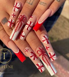 Pita Merah, Xmas Nail Art, Fake Nails Long, Nagel Tips, Coffin Press On Nails, Nails Long, Stick On Nails, Xmas Nails, Square Acrylic Nails