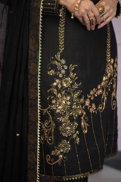 Kohinoor (Three Piece) – Zaaviay Global Velvet Kurti, Casual Bridal Dress, Egypt Jewelry, Punjabi Salwar, Embroidery Fashion Detail, Pakistani Formal Dresses, Paper Quilling Patterns, Black Embroidered Dress, Gota Work