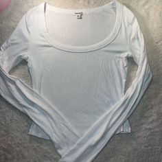 Garage Top Size: S Condition: Brand New, Never Worn. In Great Condition. Details: No Pilling, No Strings, No Deficiencies. Thrift Outfit, School Dance Outfits, Bday List, Garage Clothing, Garage Tops, School Dance, Christmas Wishlist, Dance Outfits, Fancy Dresses