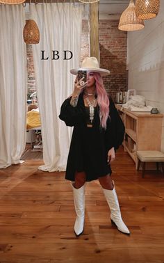 Salon Outfits, Outfit Recreation, Country Dress, Cutest Clothes, Nashville Outfit, 2024 Board, Boot Outfits