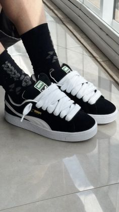 Puma Suede XL Black Puma Suede Xl Outfit Woman, Puma Xl Suede Outfit, Puma Suede Outfit Woman, Puma Shoes Women Outfit, Puma Suede Black, Black Puma Shoes, New Puma Sneakers, Puma Shoes Women