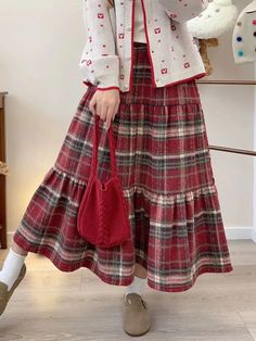 High waisted Plaid Wool Tiered Cottagecore Skirt with midi length. ONE SIZE (stretchy waist) Waist 56-76cm Length 82cm Plaid Long Skirt, Midi Skirt Winter, Cottagecore Skirt, Long Plaid Skirt, Kawaii Vintage, Long Skirt Fashion, Mori Girl Fashion, Nature Dress, Ruffles Fashion