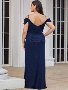 This sophisticated plus size maxi formal evening dress features a high slit on the front, giving it a unique elegance made to get noticed. We think this plus size spaghetti straps cold shoulder evening dress is perfect for any formal occasions, like weddings, evening parties, prom nights & more. Fit: Please refer to Size Chart. Closure: It is Concealed a Zipper Up The Back. Undergarments: It is Not Padded, with Lining. Fabric: Shell:95%Polyester 5%Elastane, Lining:100%Polyester. Stretch: Fabric Plus Size Evening Dress, Split Design, Evening Dresses Plus Size, Floor Length Skirt, Scandinavian Christmas, Lovely Dresses, Evening Dresses Long, Formal Evening Dresses, Yule