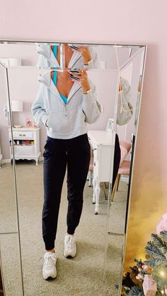 click “visit site” for outfit links 🩵🩵🩵 Lulu Yoga Pants Outfit, Casual Gym Outfit Winter, Legging Inspo Outfits, Black Lulu Tank Top Outfit, Athletic Outfits Sweatpants, How To Style Black Define Jacket, Lululemon Outfit Dance Studio Pants, Outfits With Lululemon Joggers, Lulu Fits Aesthetic