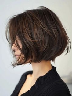 Short Blonde Bob Hairstyles Fine Hair, Classy Bob Haircut, Short Hairstyle Women Layered, Korean Short Bob, Collar Length Bob, Assymetrical Haircut Bob, Inverted Bob Hairstyles For Fine Hair, Japanese Haircut Medium, Dark Brown Bob Haircut