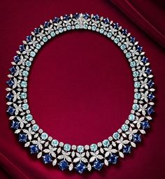 Elegant Blue Necklace For Receptions, Elegant Blue Necklace For Reception, Round Cushion, Necklace Wedding, Crown Jewels, Designer Vintage, Types Of Stones, Fine Jewellery Necklace, Collar Necklace