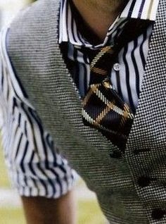 Love the mix.. Layered Prints, Classic Dressing, Shirt Combination, Mixing Patterns, Mixed Patterns, Spring Layers, Tie Pattern, Vest And Tie