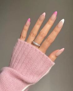 Spring Nails Tips Only, Nail Spring 2022, Spring Nails Different Colors, Almond Nails Pastel Colors, Nails Trending Now 2022, Spring Nails Gel Almond, New Nail Trends 2022, Oval Spring Nails, Spring Nails Oval