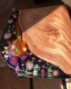 Wood table epoxy resin dry flower Resin Art Wood Wooden Tables, Flower Countertops Resin, Flowers In Resin Table, Resin Wooden Table, Resin Flowers Table, Epoxy Flower Countertop, Floral Resin Table Top, Resin Tables With Wood Diy, Wooden Resin Table