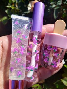 Purple Aesthetic Lipgloss, Grape Lip Gloss, Cute Lipglosses, Clear Lip Gloss Aesthetic, Cute Lip Gloss, Purple Lip Gloss, Koleksi Makeup, Soda Flavors, Lip Gloss Homemade