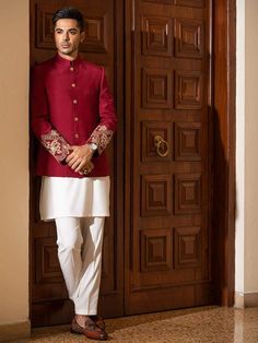 Waist Coat Men Wedding, Prince Coat Wedding Pakistani, Prince Coat Wedding Pakistani Men, Kashmiri Pattern, Prince Coat For Men, Sikh Groom, Red Gharara, Waist Coat Men, Prince Suit