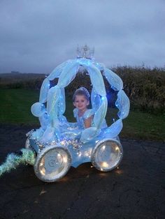 How To Make Cinderella Carriage Wagon, Wagon Carriage Diy, Diy Pumpkin Carriage Wagon, Diy Carriage Wagon, Cinderella Halloween Decorations, How To Make A Cinderella Carriage, Diy Princess Carriage Wagon, Cinderella Wagon Carriage Diy