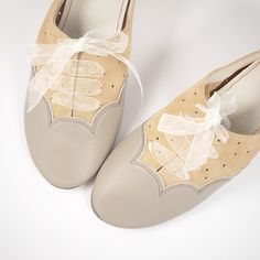 "Oxfords Shoes Handmade Scalloped Light Taupe Cream and Peach Leather Laced Shoes ✦ ✦ ✦ Description ✦ ✦ ✦ The cutest oxfords ever! ► Made to order oxfords shoes, I will be delighted to personally handcraft a pair especially for you! ► Upper in soft leather mixed with perforated smooth peach suede, toe underline is in gold leather. ► See them in Tan here: https://www.etsy.com/listing/502743389/oxfords-shoes-handmade-scalloped-in-tan ► If you fancy another color or material, just let me know: I lo Spring Beige Oxfords With Leather Sole, Beige Oxfords With Leather Sole And Round Toe, Beige Leather-sole Oxfords For Derby, Beige Oxfords With Leather Sole For Derby, Beige Leather Sole Oxfords For Derby, Beige Round Toe Oxfords With Leather Sole, Beige Almond Toe Oxfords With Rubber Sole, Leather Shoe Laces, Textile Bag