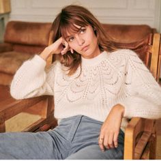 Perfect Condition. Gorgeous Sweater. Knitwear Inspiration, Fall Pullover, Chic Sweater, Fall Fashions, Knitting Aesthetic, Fashion Goals, 2021 Fashion, Chic Sweaters, Mohair Wool