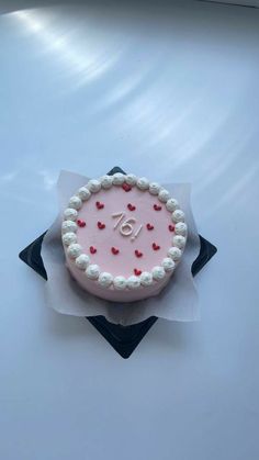 17 Doğum Günü, Sweet Sixteen Cakes, 14th Birthday Cakes, 15th Birthday Cakes, Small Birthday Cakes, Sweet Sixteen Birthday Party Ideas, Sweet 16 Birthday Cake