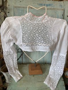 French Blouse, Skirt Pic, Historic Fashion, Womens Blouses, Short Models, Lace Short, Lovely Shop, Fashion History, The Netherlands