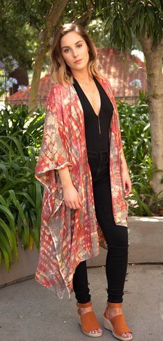 "Hand tie dye meets chic comfort in this long open front kimono jacket. This is absolutely Beautiful! Gorgeous shades of coral, pink, brick, white, cream, tan and gray. Versatile piece...Dress it up, or dress it down. Optional front tie. Or you'll be just gorgeous in this pool side because it also looks great as a pool/beach cover. This handmade, stunning, statement piece is a real standout. The gorgeous colors steal the show! Length straight down back: 38\" Arm hole opening: 12\" (24\" circumfe Modern Kimono Fashion Outfits, Long Kimono Outfit, Modern Kimono Fashion, Iran Style, Summer Kimono Outfit, Long Floral Kimono, Tie Dye Jacket, Long Kimono Cardigan, Kimono Shrug