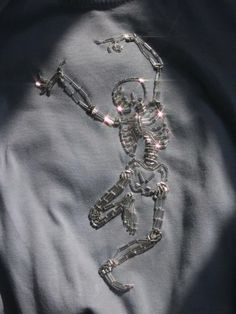 Embroidery Skeleton, Tutorial Embroidery, Beading Art, Idee Cricut, Dancing Skeleton, Pola Sulam, 자수 디자인, Hand Embroidery Art, Embroidery Inspiration