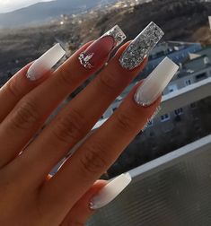 Nail Halloween, Halloween Nail Art Ideas, Simple Acrylic Nails, Makijaż Smokey Eye, Long Square Acrylic Nails, Diamond Nails, Neon Nails, Halloween Nail, Halloween Nail Art